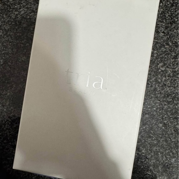 Tria Hair Removal Laser in White and Pink - Picture 6 of 6